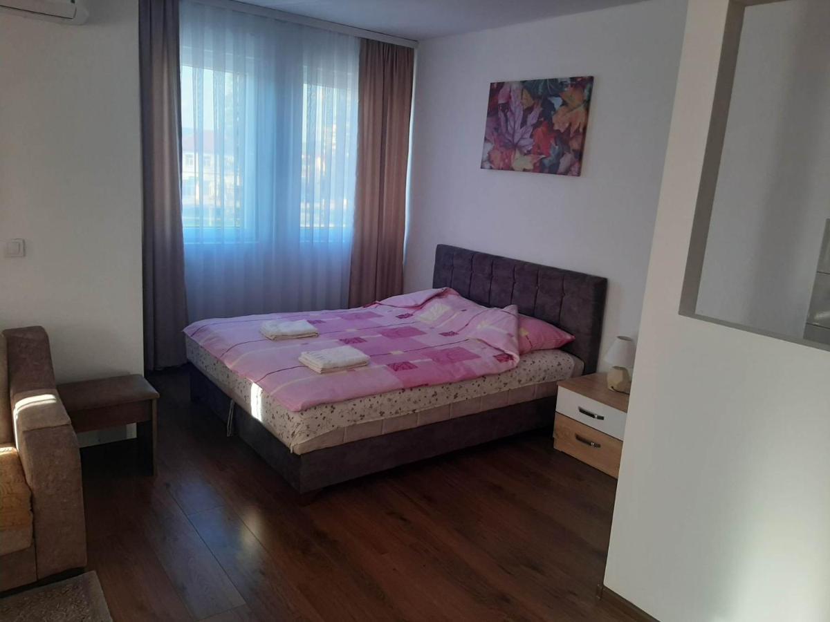 Apartmani Centar 谢尼察 外观 照片