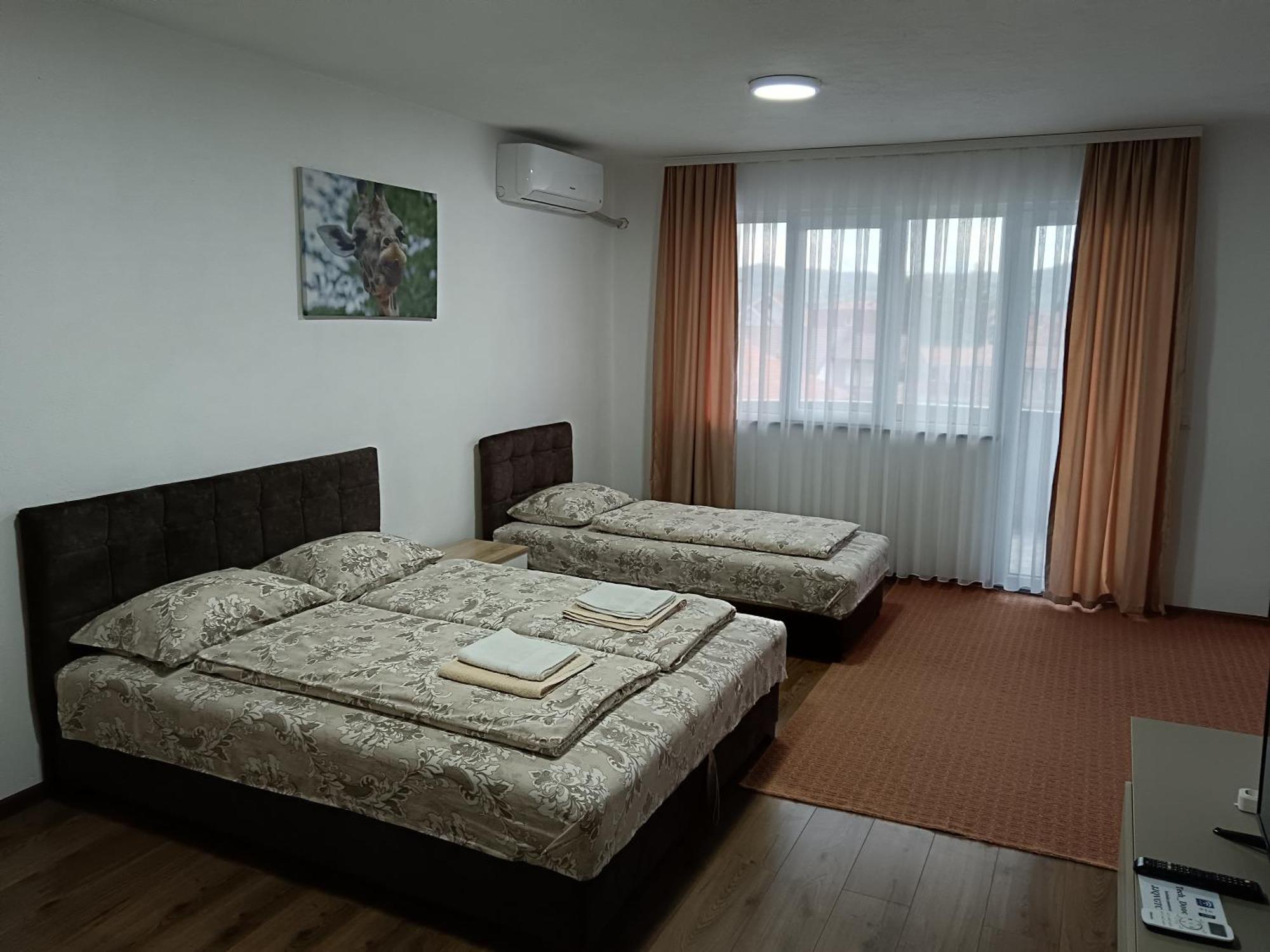 Apartmani Centar 谢尼察 外观 照片