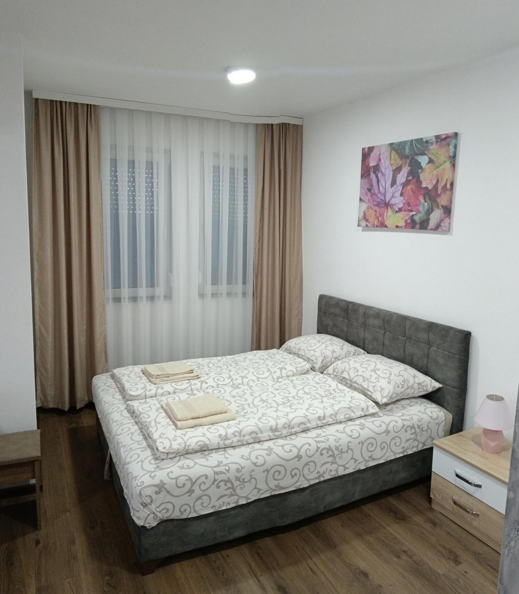 Apartmani Centar 谢尼察 外观 照片